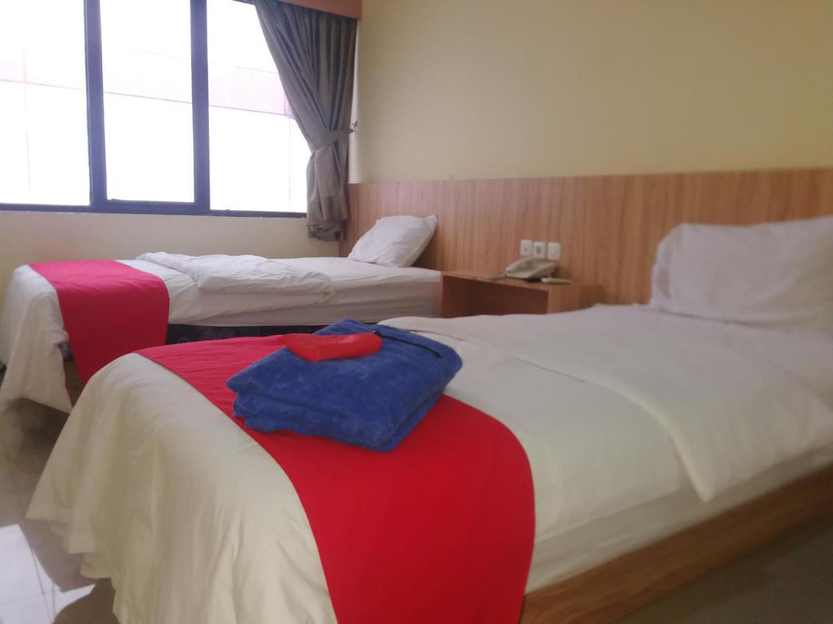 Hotel Mayang Sari 1 Jambi Ngoại thất bức ảnh